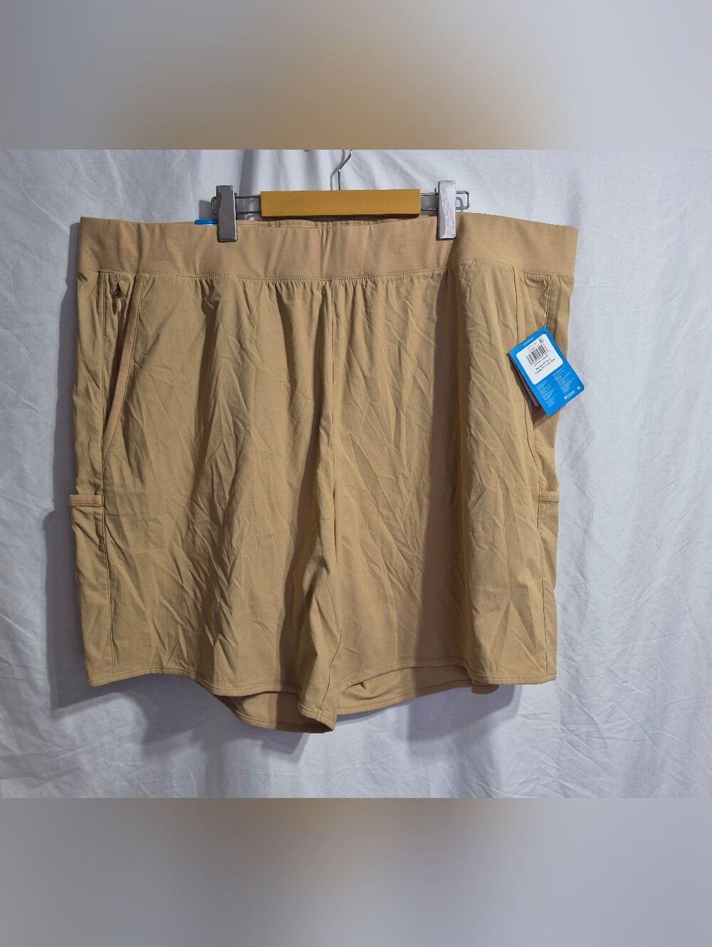 Men's Athletic Shorts in Tan with Zip and Side Pockets, Size 3X